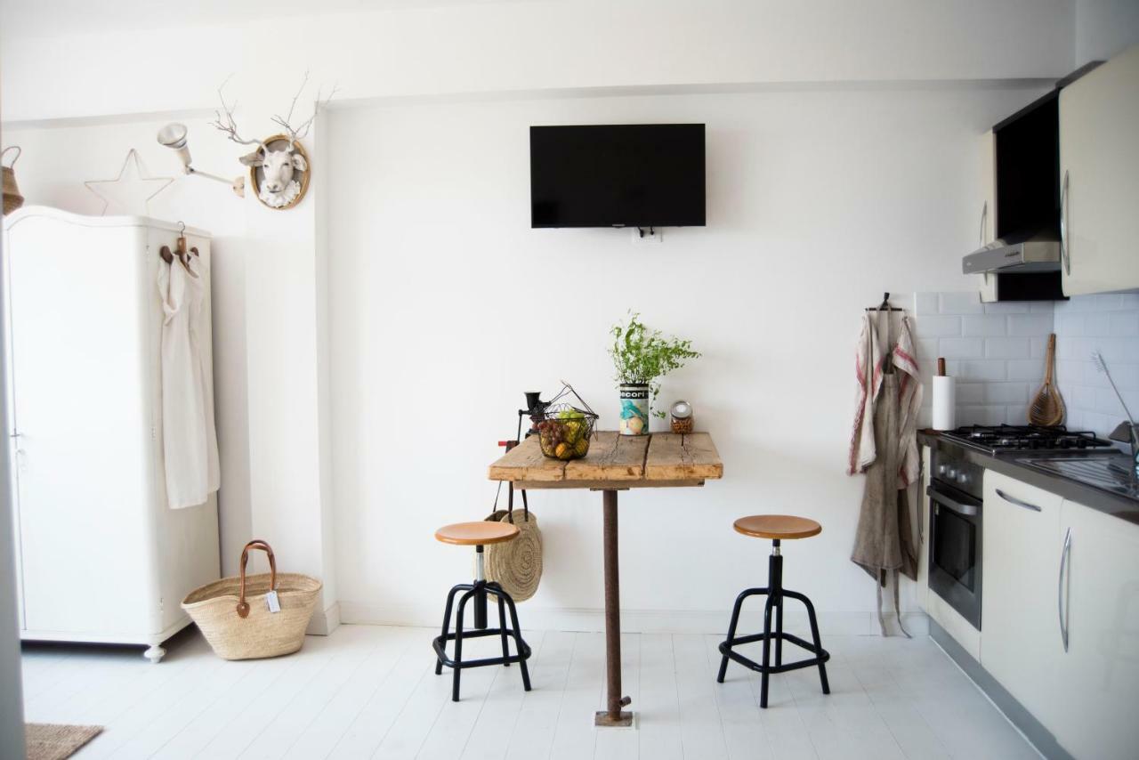 Sunset Loft Apartment Ливорно Екстериор снимка